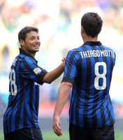 FUSSBALL SERIE A:  Jubel mit Matias Zarate Mauro , Thiago Motta (v. li., Inter Mailand)