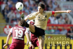 Fussball 1. Bundesliga: Kaiserslautern - Muenchen, Zweikampf
