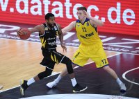 Basketball 1. Bundesliga 17/18 Hauptrunde: Walter Tigers Tuebingen - EWE Baskets Oldenburg