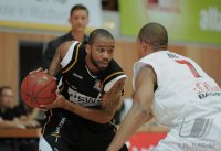 Basketball 1. Bundesliga 2011/2012: s Oliver Baskets Wuerzburg -  Walter Tigers Tuebingen