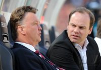 Fussball 1. Bundesliga : Trainer Louis van Gaal, Sportdirektor Christian Nerlinger (v. li., FC Bayern Muenchen)