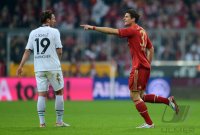 Fussball 1. Bundesliga, Saison 2012/2013:  Jubel nach dem Tor zum 5:0 durch Mario Gomez (FC Bayern Muenchen)
