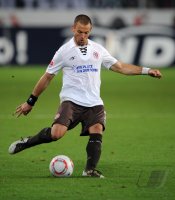 Fussball: 1. Bundesliga Saison 2010/2011: FC St. Pauli, LECHNER  Einzelaktion