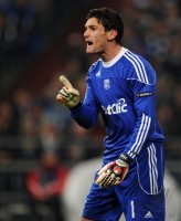 Fussball: Champions League, Saison 2010/2011: Olympique, LLORIS Einzelaktion