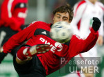 FUSSBALL 1. Bundesliga: Leverkusen, BERBATOV Einzelaktion