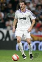 Fussball International: Real Madrid, METZELDER Einzelaktion