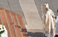 Rom Ostermesse 2016; Uebersicht Petersplatz