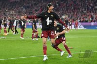 Fussball 1. Bundesliga Saison 21/22: JUBEL FC Bayern Muenchen feiert die 32. Meisterschaft