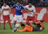 Fussball 1. Bundesliga  Saison 2010/2011:  FC Schalke 04  - VfB Stuttgart