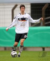 FUSSBALL, INTERNATIONAL: Deutschland U18, HOFSTETTER Einzelaktion