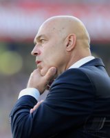 Fussball 1. Bundesliga  Saison 2010/2011:  Trainer Christian Gross (VfB Stuttgart)