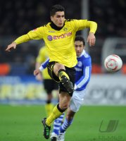 Fussball: 1. Bundesliga Saison 2010/2011: Dortmund, SAHIN Einzelaktion