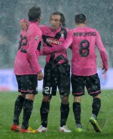 FUSSBALL SERIE A:  Jubel Alessandro Matri , Andrea Pirlo, Claudio Marchisio (v. li., Juventus Turin)
