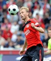 Fussball 1. Bundesliga: Leverkusen, ROLFES Einzelaktion