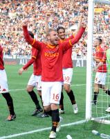 FUSSBALL SERIE A: Daniele De Rossi, Luca Toni (v.li., AS Rom)