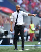 Fussball 1. Bundesliga Saison 15/16: FC Bayern Muenchen - Bayer 04 Leverkusen