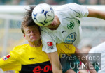 Fussball 1. Bundesliga: Dortmund - Wolfsburg, Zweikampf