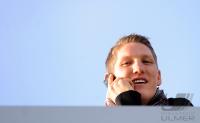Fussball 1. Bundesliga : Bastian Schweinsteiger am Handy , Telefon (FCB)
