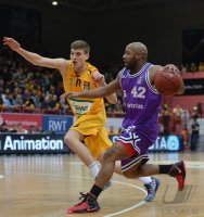 Basketball 1. Bundesliga 14/15 Hauptrunde:  Walter Tigers Tuebingen - BG Goettingen