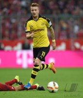 Fussball 1. Bundesliga Saison 15/16: FC Bayern Muenchen - Borussia Dortmund