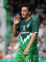Fussball: DFB Pokal, 1. Hauptrunde: Werder Bremen, OEZIL