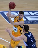 Basketball 1. Bundesliga  13/14:  Walter Tigers Tuebingen - EWE Baskets Oldenburg