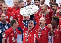 Fussball 1. Bundesliga Saison 15/16: Der FC Bayern feiert seine 26. Deutsche Meisterschaft