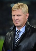 Fussball: Champions League, Saison 2010/2011: Schalke - Lissabon, EFFENBERG