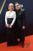 Fussball International  FIFA Ballon d Or 2014: Lahm mit Ehefrau