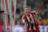 Fussball 1. Bundesliga Saison 2010/2011 JUBEL SCHWEINSTEIGER (FC Bayern Muenchen)