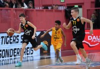 Basketball 1. Bundesliga 17/18 Hauptrunde: Walter Tigers Tuebingen - Eisbaeren Bremerhaven