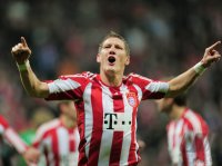 Fussball DFB Pokal 10/11 :  JUBEL Bastian Schweinsteiger (FC Bayern Muenchen)