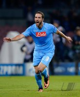 FUSSBALL  CHL  Saison 2013/2014: JUBEL Gonzalo Higuain (SSC Neapel)
