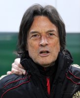 Fussball International EM 2012-Qualifikation: Dr. Hans Wilhelm Mueller Wohlfahrt  (Deutschland)