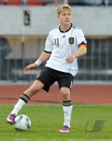 Fussball: International Saison 2010/2011: Deutschland U21, HOLTBY am Ball