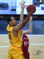Basketball 1. Bundesliga 15/16 Hauptrunde: Walter Tigers Tuebingen - Brose Baskets Bamberg