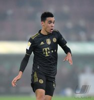 Fussball 1. Bundesliga Saison 21/22: FC Augsburg - FC Bayern Muenchen