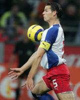 Fussball 1. Bundesliga: HSV, VAN BUYTEN Einzelaktion am Ball