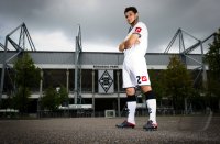 Fussball 1. Bundesliga, Saison 2011/2012: Matthias Zimmermann posiert im exklusiven Fotoshooting