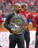 Fussball 1. Bundesliga Saison 15/16: Der FC Bayern feiert seine 26. Deutsche Meisterschaft