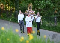Maiandacht mit Lichterprozession mit Gnadenbild der Schmerzhaften Mutter vom Weggental