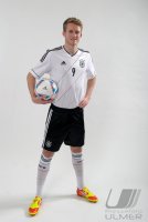 Andre SCHUERRLE (Deutschland) posiert im exklusiven Pressefoto ULMER Shooting im Nationaltrikot