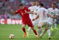 Fussball 1. Bundesliga Saison 15/16: FC Bayern Muenchen - FC Augsburg