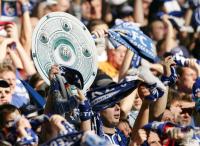 Fussball 1. Bundesliga: FANS S04