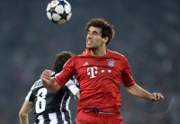 FUSSBALL INTERNATIONAL CHL VIERTELFINALE 12/13: Juventus Turin - FC Bayern Muenchen