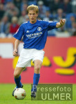 FUSSBALL 1. Bundesliga: S04, POULSEN Einzelaktion