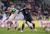 Fussball 1. Bundesliga  Saison 2010/2011: VfL Wolfsburg - FC Bayern Muenchen