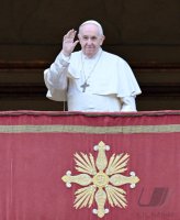 Rom; Papst Franziskus I. spricht den Urbi Et Orbi Segen
