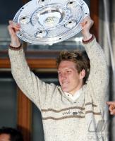 Fussball 1. Bundesliga: Meisterfeier FCB Marienplatz; Schweinsteiger