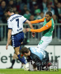 Fussball DFB-Pokal: Bremen - Luebeck, Zweikampf